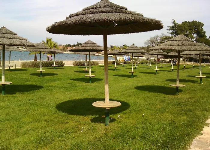 アパート House Monika